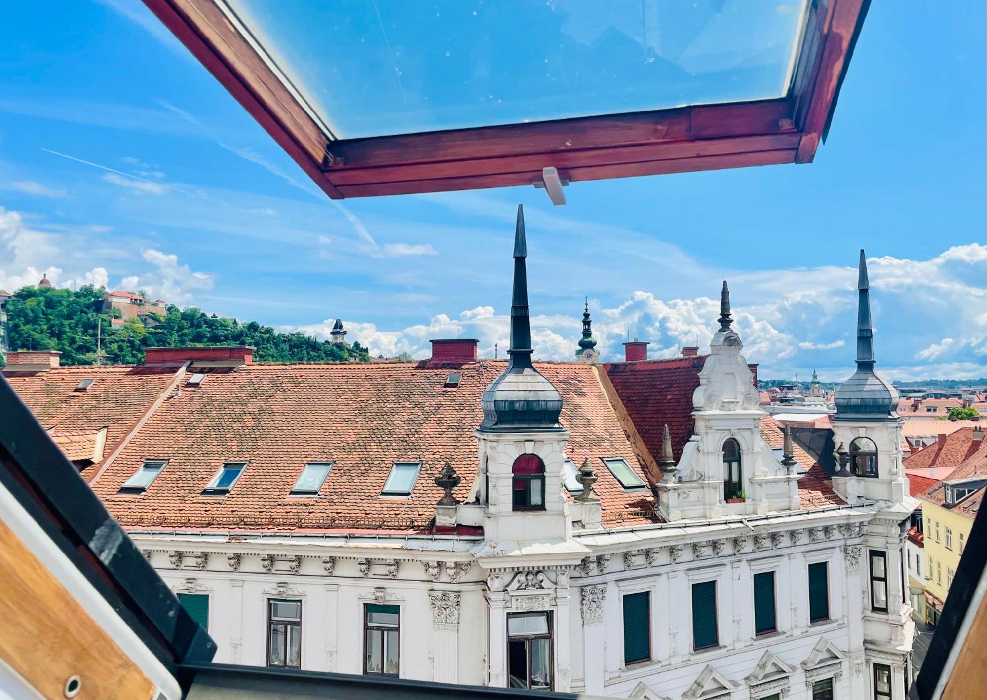 Apstay City Center Deluxe ǀ Free Parking ǀ Self Check-In Graz Exterior foto