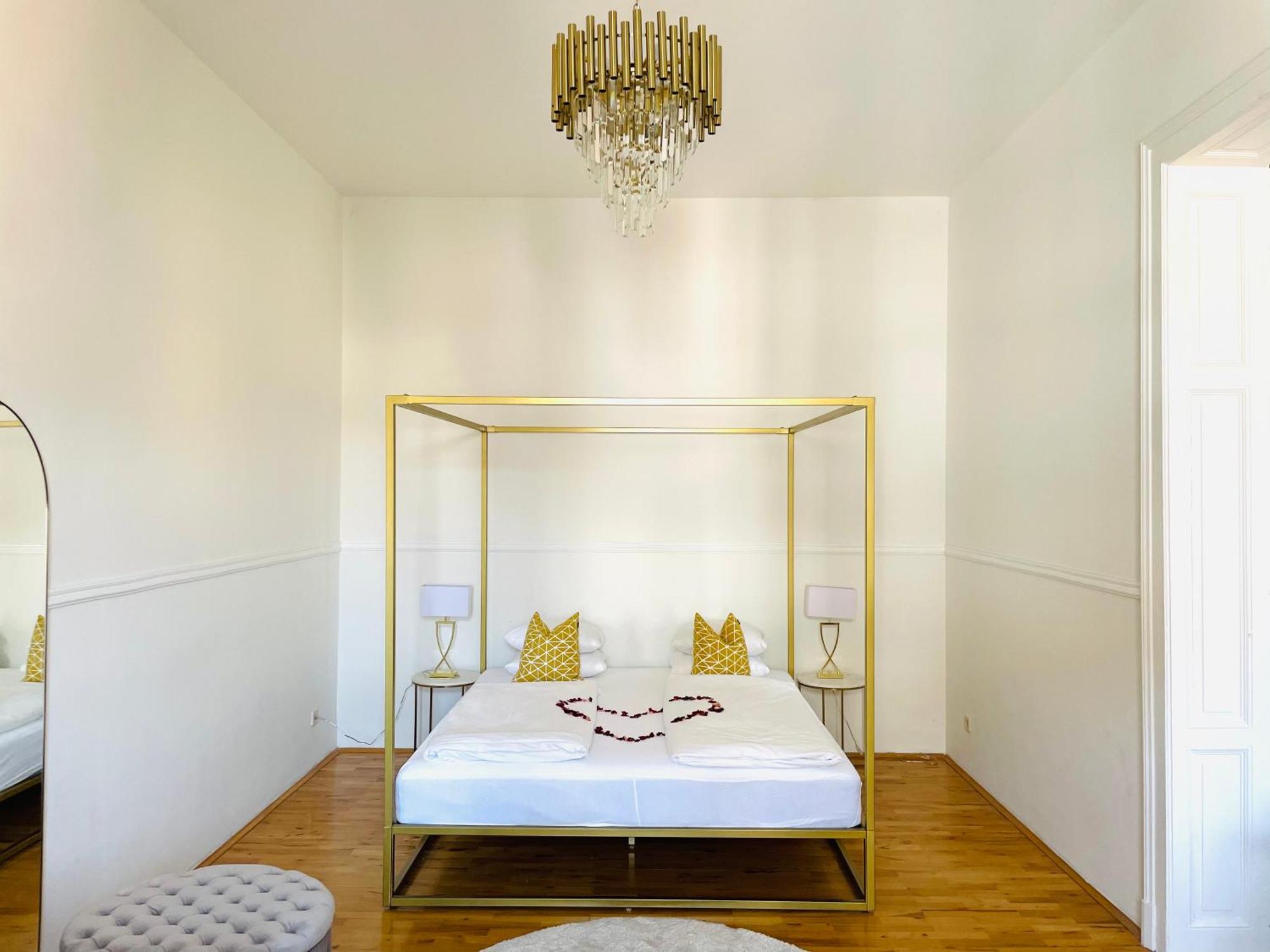 Apstay City Center Deluxe ǀ Free Parking ǀ Self Check-In Graz Exterior foto